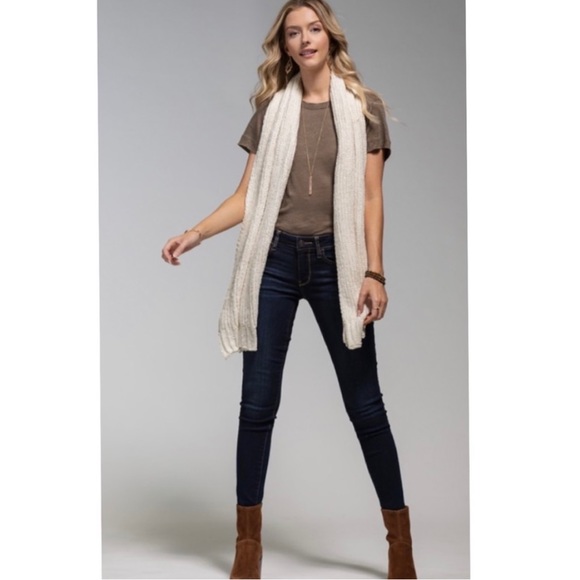 Ivory Chenille Oblong Scarf - Picture 2 of 5